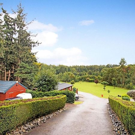 Astbury Falls Luxury Retreats Eardington 外观 照片