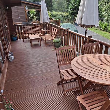 Astbury Falls Luxury Retreats Eardington 外观 照片